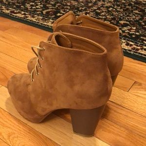 Forever boots women boots size 10
